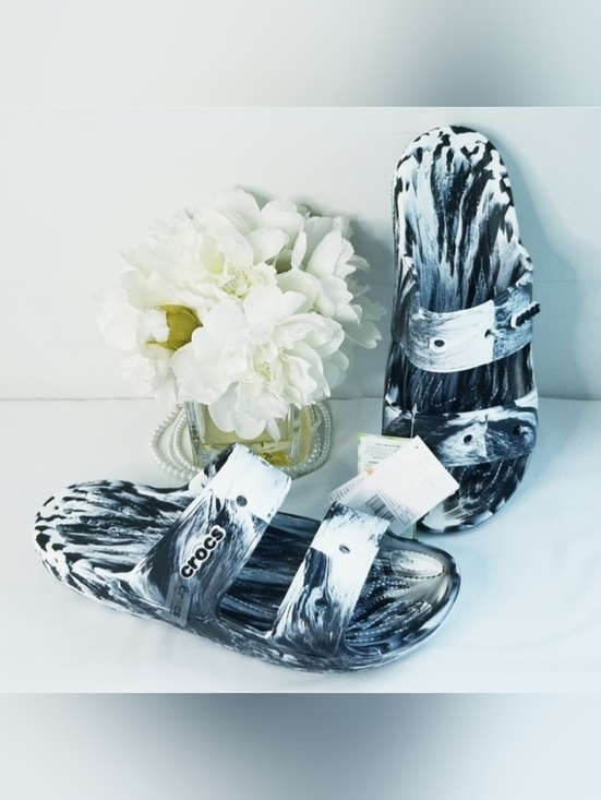 CROCS Men\'s Sandal Classic Crocs Marbled Sandals in Black & White Marble NWT main image 14